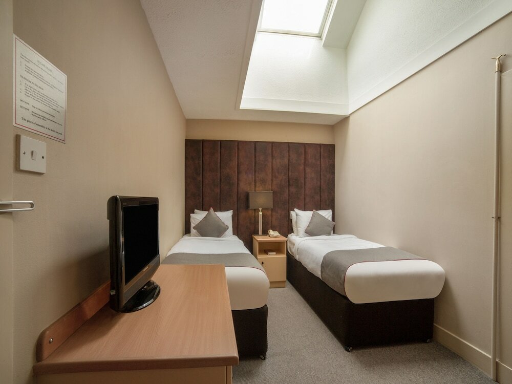 Фото Oyo Flagship Brentwood