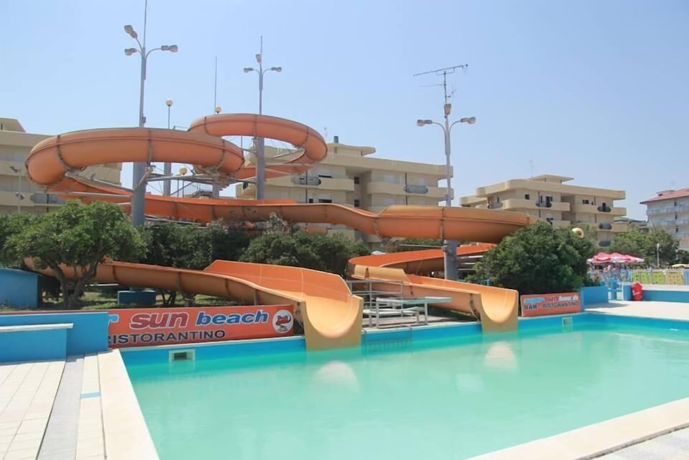 Фото Hotel Admiral