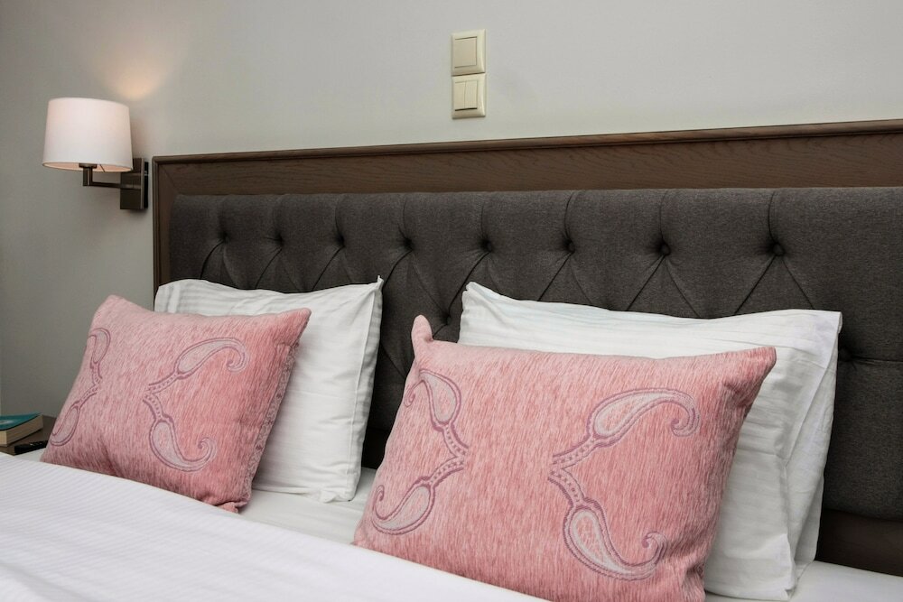 Фото Green Hill Hotel