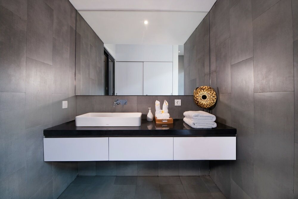 Фото Villa DeDayuh Seminyak