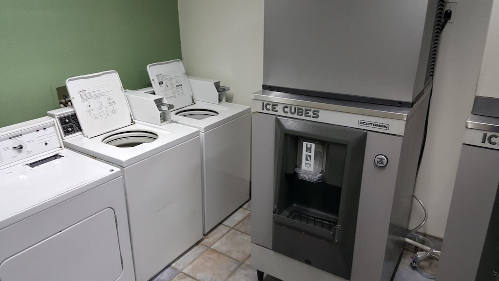 Фото Mentor Home Inn