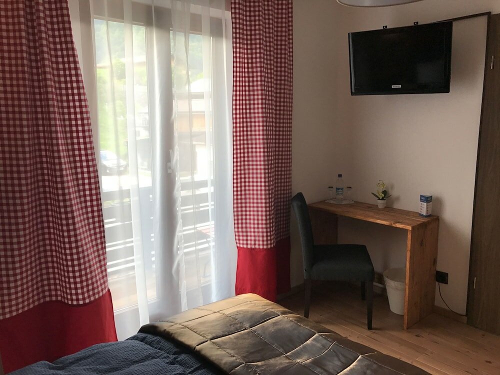 Фото Hotel Garni Haus Alpine