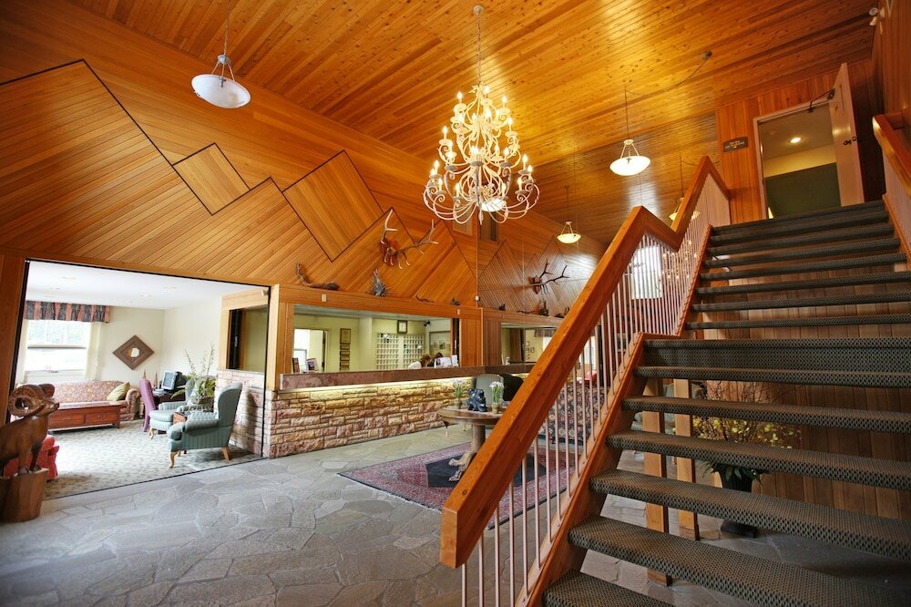 Фото Mountaineer Lodge