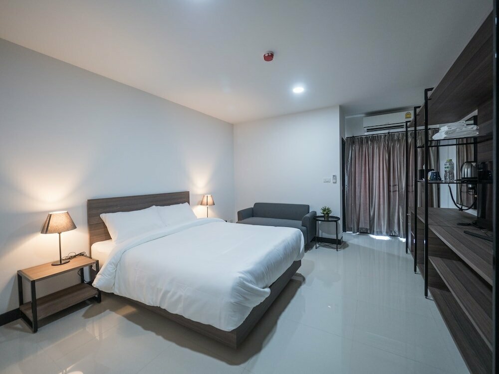 Hotel Tassana Place, Chonburi, photo