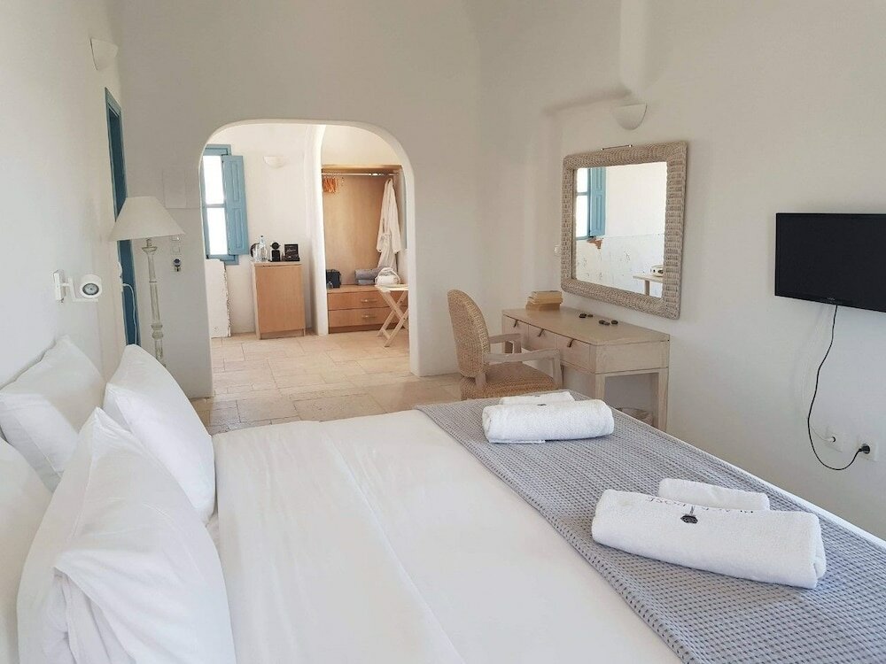 Фото Black Rose Suites