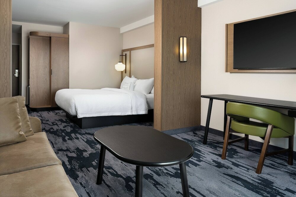 Фото Fairfield Inn & Suites by Marriott South Kingstown Newport Area