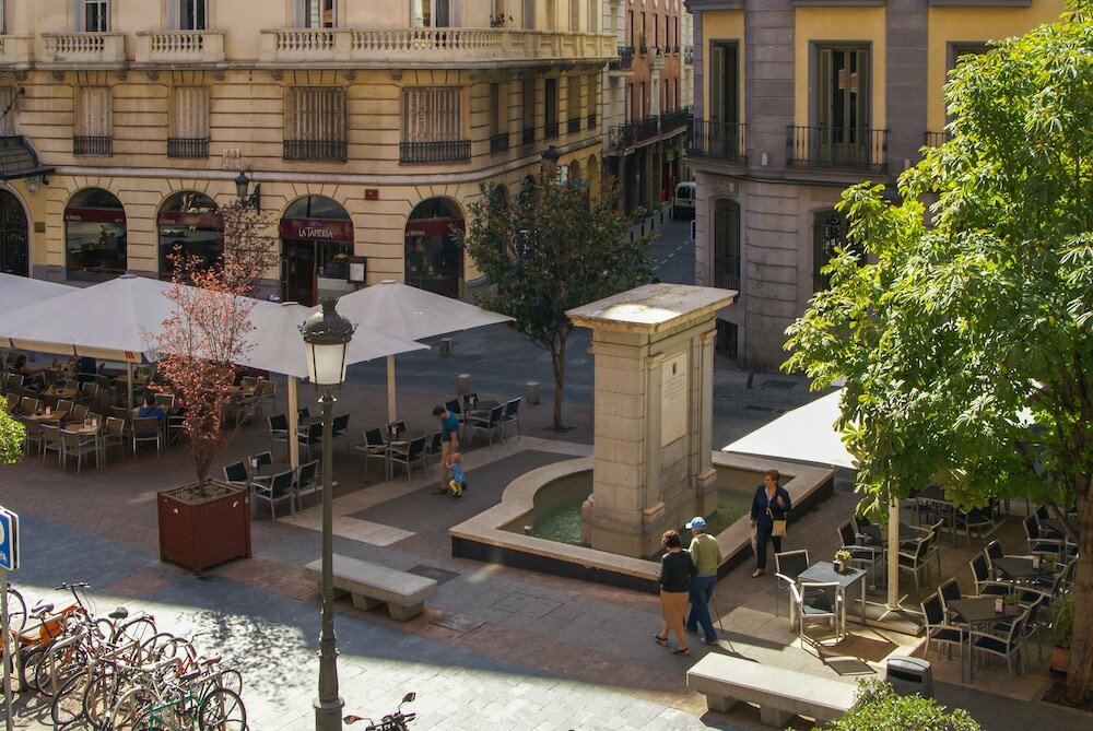 Фото Radisson Blu Hotel, Madrid Prado