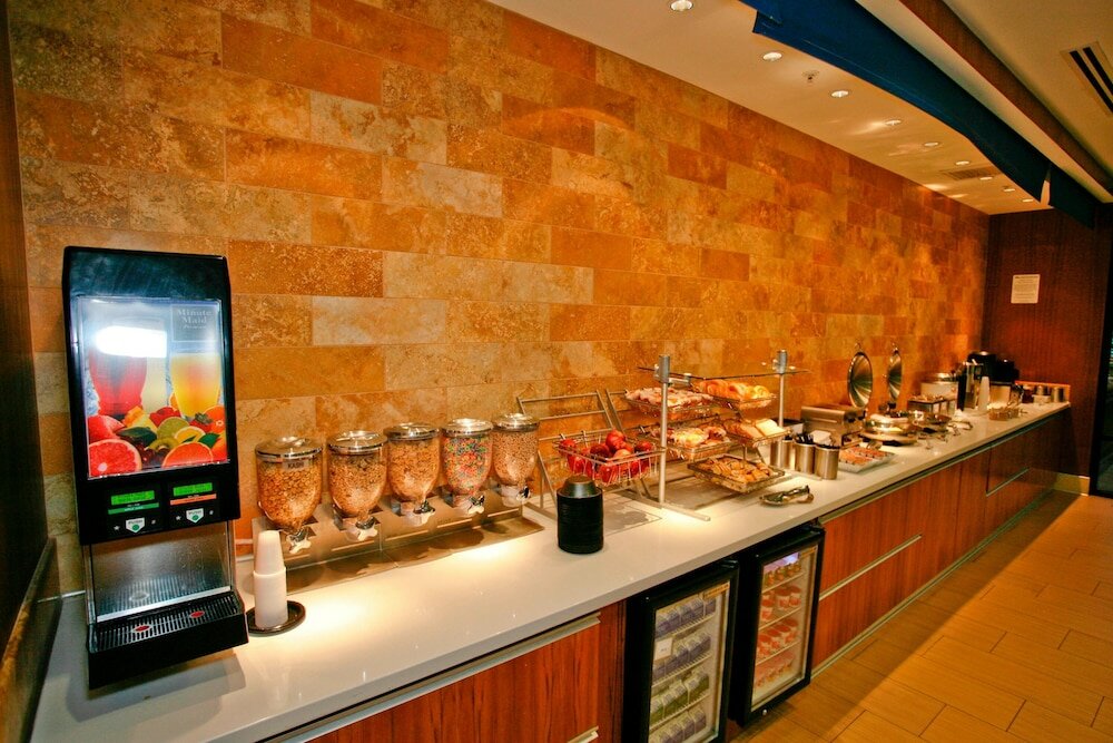 Фото Springhill Suites by Marriott Temecula Wine Country