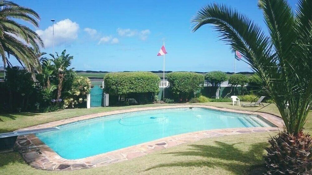 Фото The Sanctuary Guest House Estate