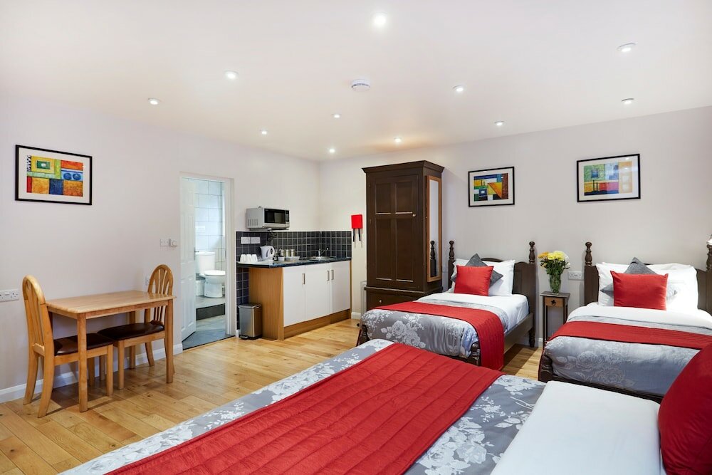 Фото Conifers Guest House