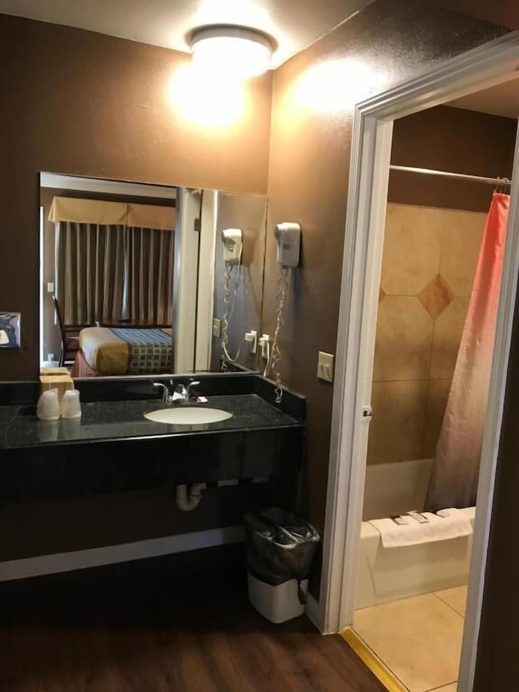 Фото Sands Motel