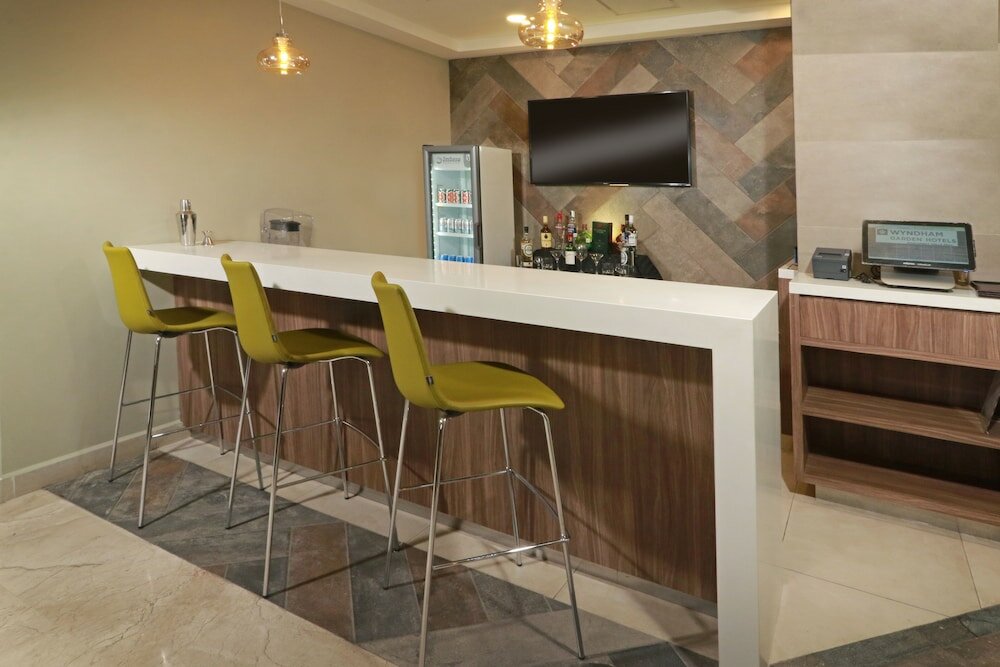 Фото Wyndham Garden Monterrey Valle Real