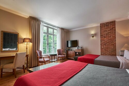 Гостиница Hotel Bonaparte в Монреале