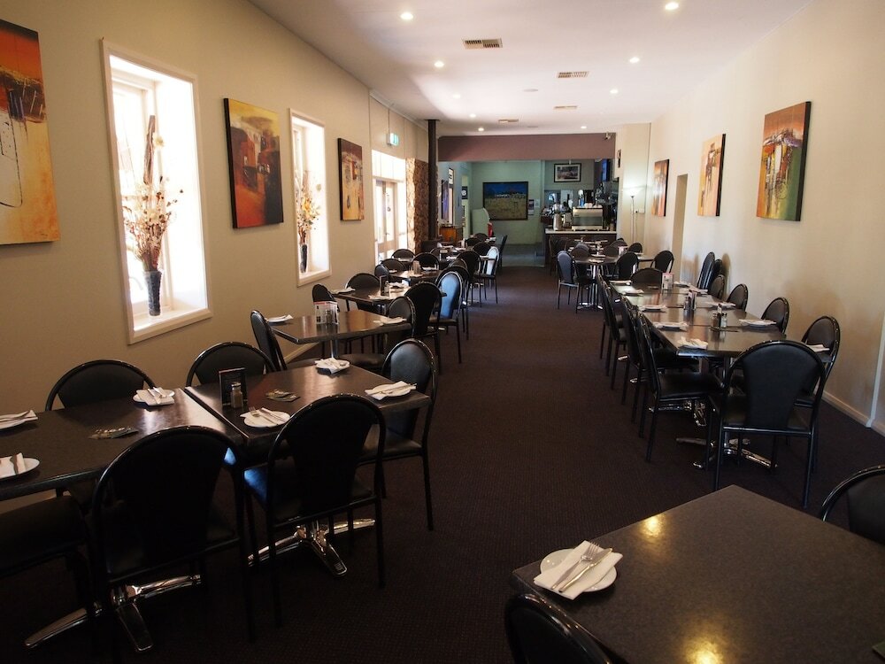 Фото Dongara Hotel Motel