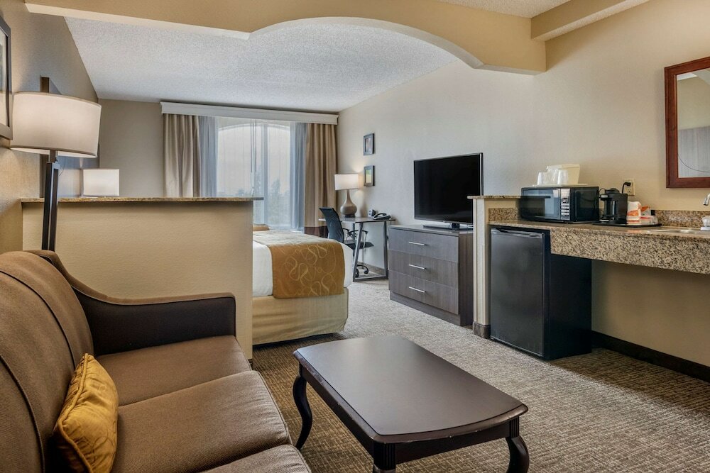 Фото Comfort Suites Sawgrass
