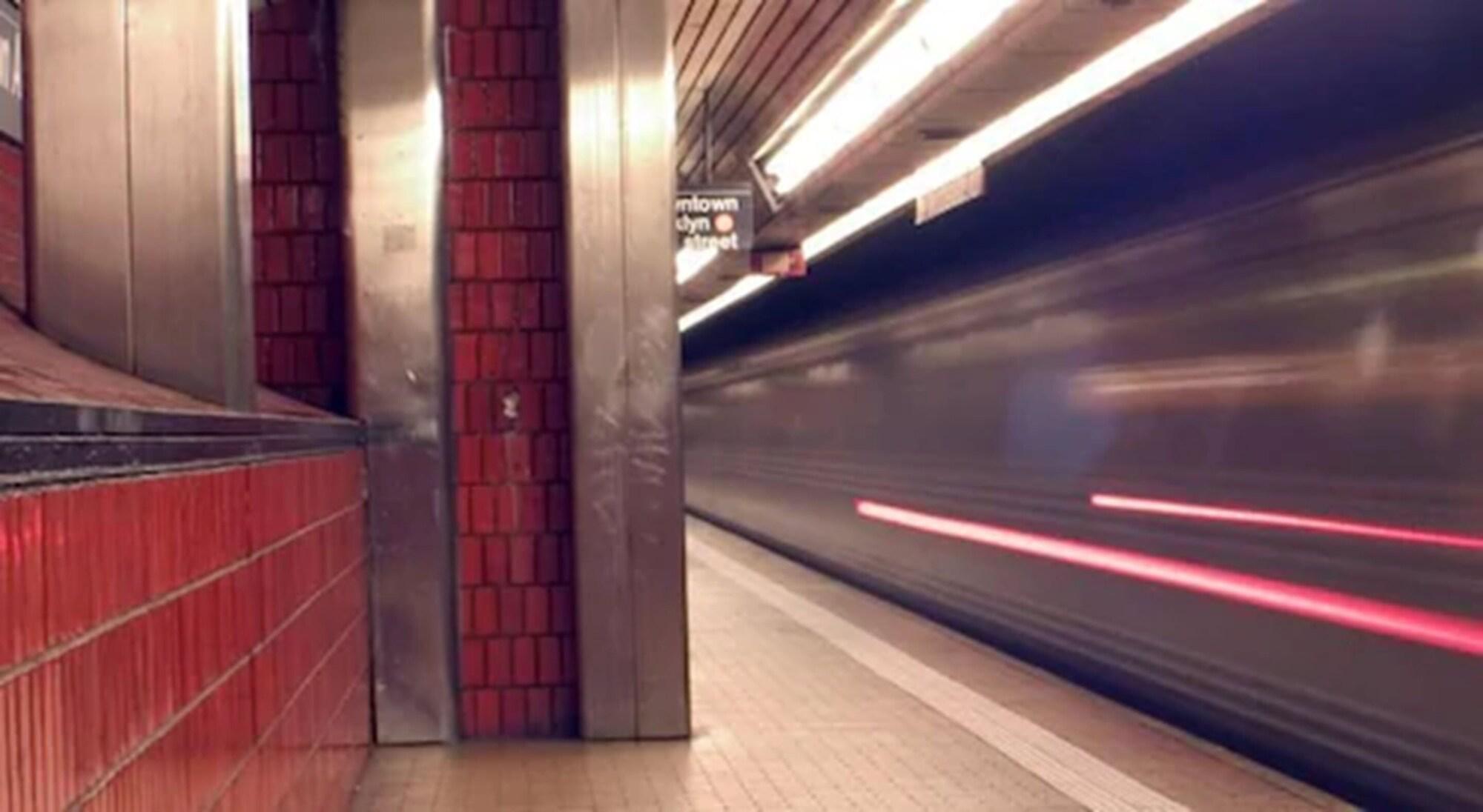 Фото The Hotel Chelsea