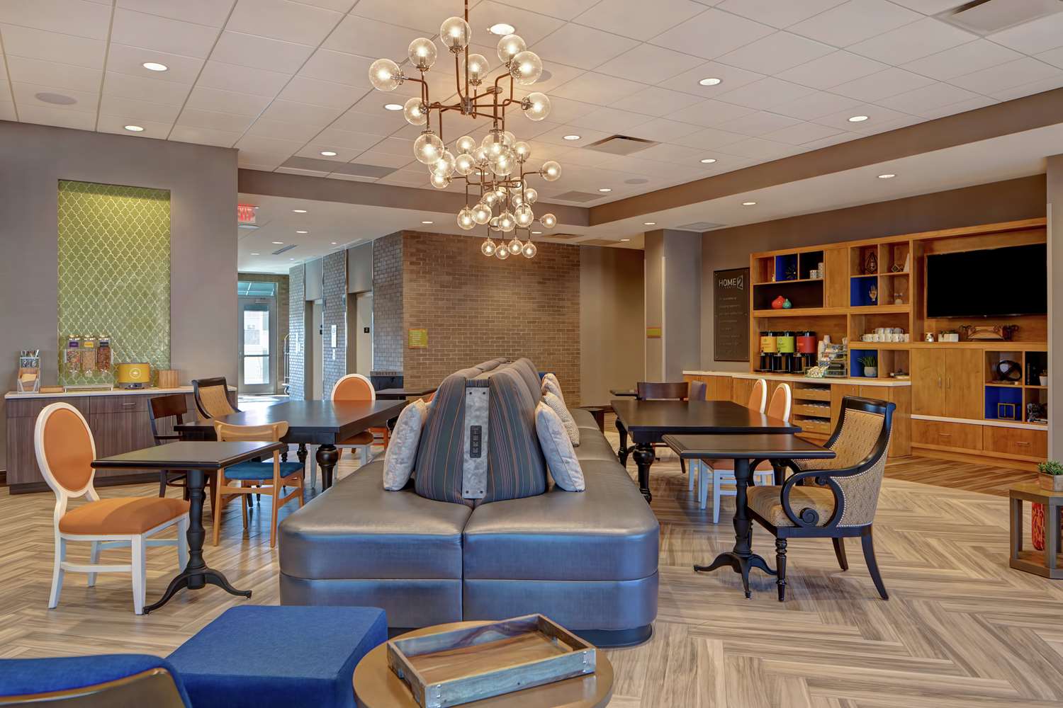 Фото Home2 Suites by Hilton Charlotte Uptown, Nc