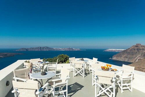 Внешний вид отеля Pantelia Suites в Муниципальной единице Фирах, фото 1