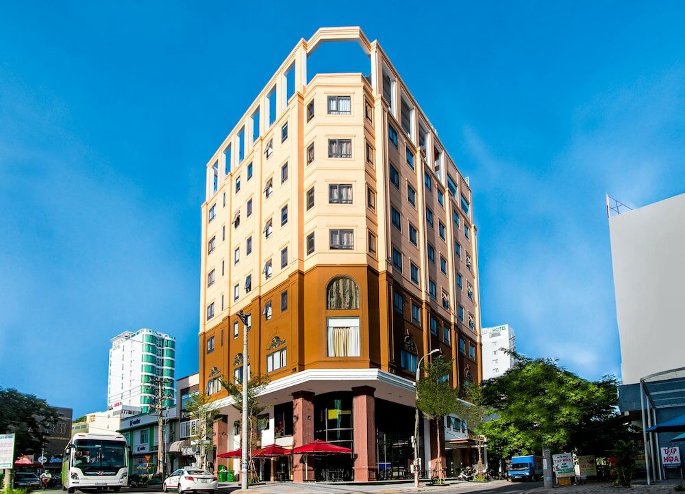 Фото отеля 1