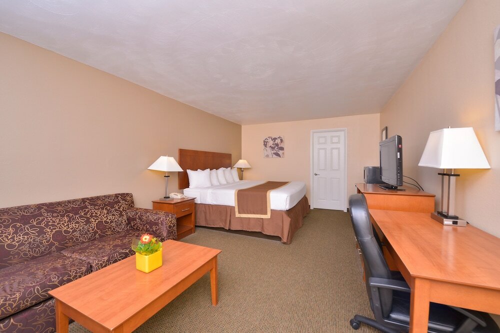 Фото Quality Inn & Suites