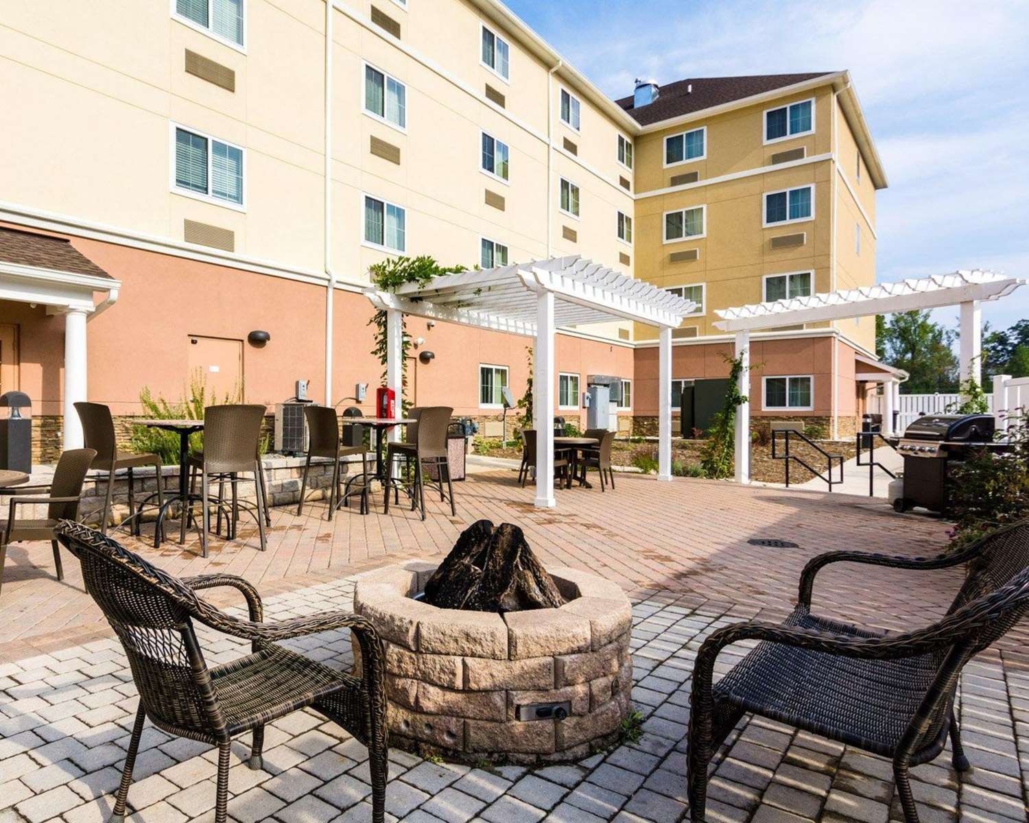 Фото Suburban Extended Stay Hotel Quantico