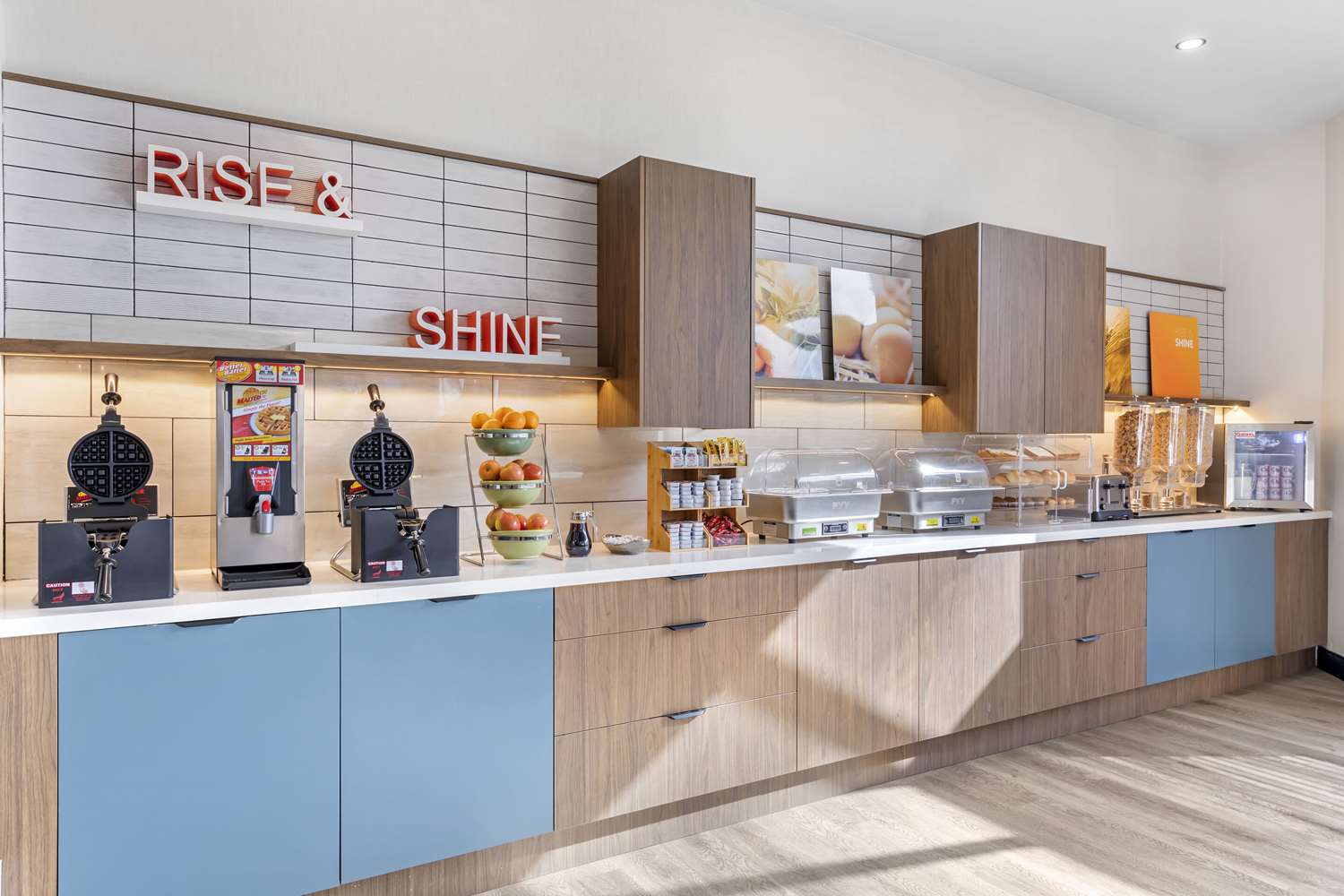 Фото Quality Inn & Suites Irvine Spectrum