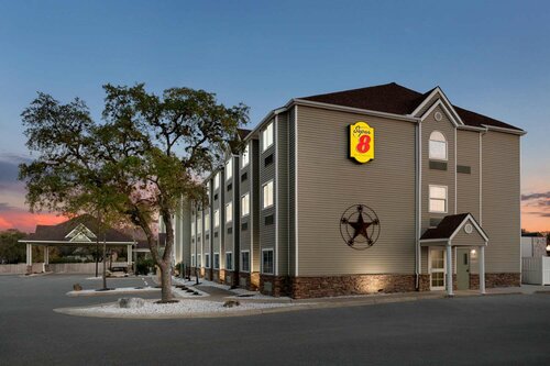 Гостиница Super 8 by Wyndham San Antonio Airport North в Сан-Антонио