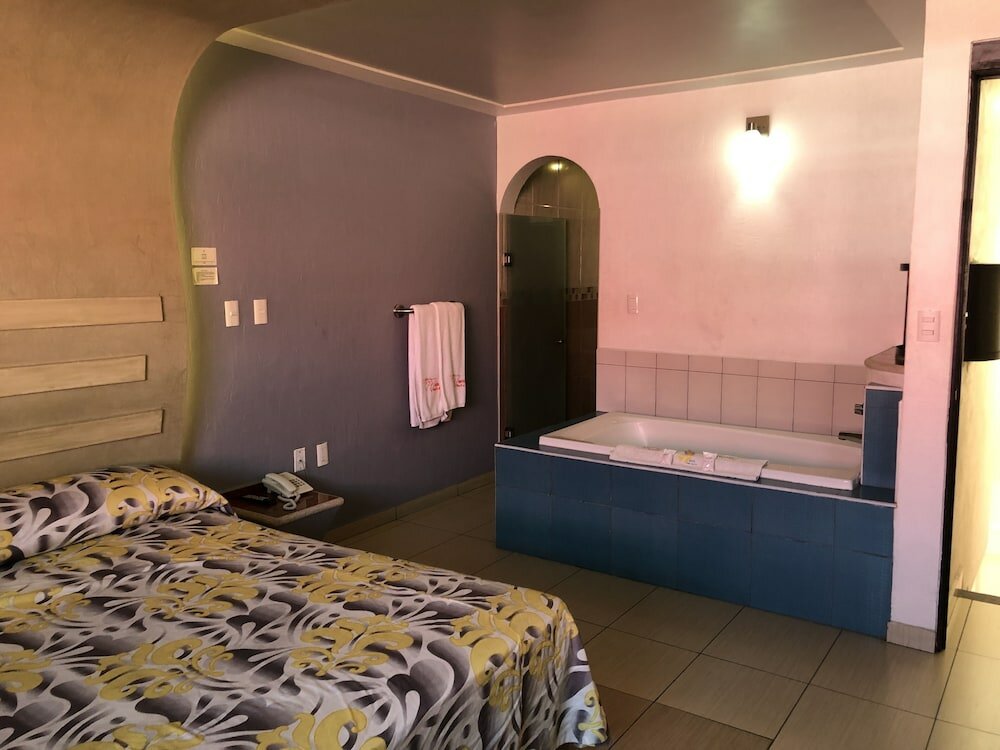 Фото Hotel & Villas 7