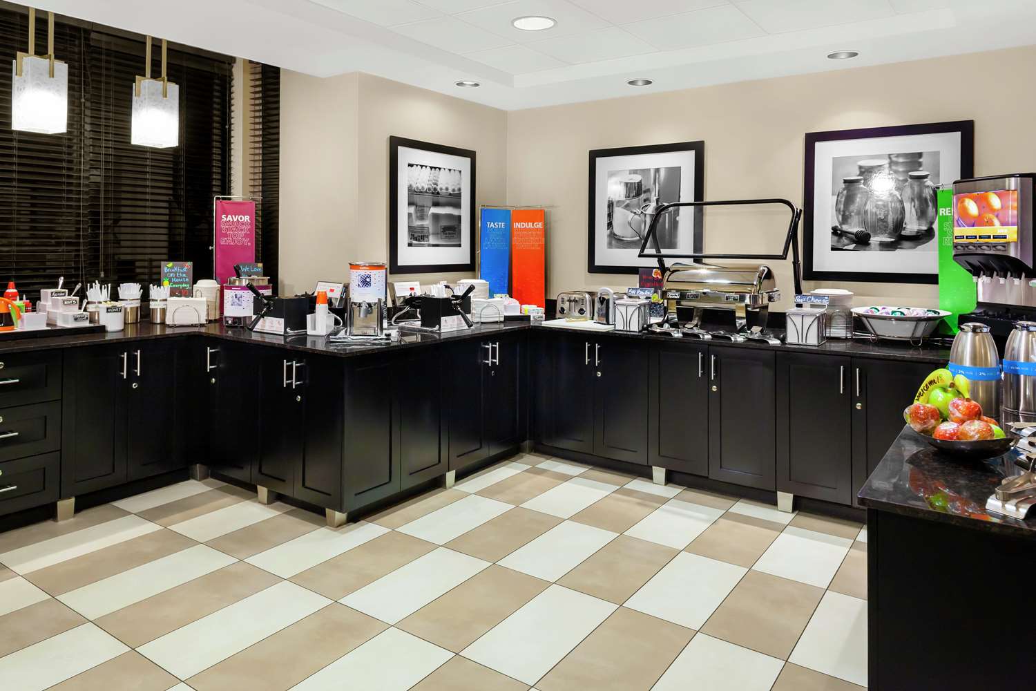 Фото Hampton Inn Miami Dadeland