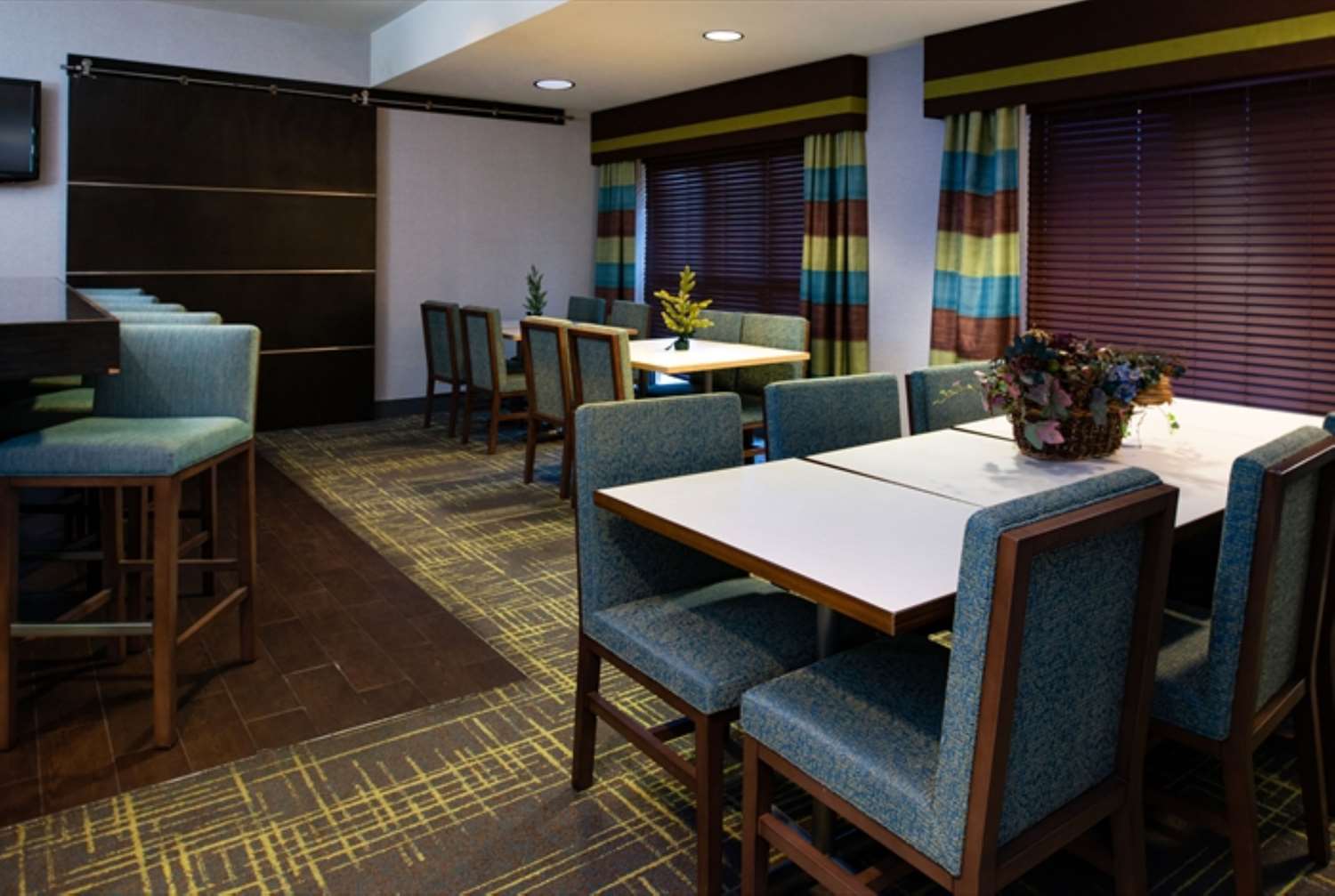 Фото Hampton Inn Glenwood Springs