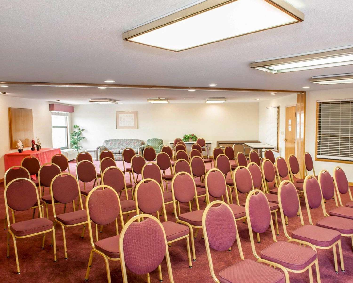 Фото Quality Inn & Suites