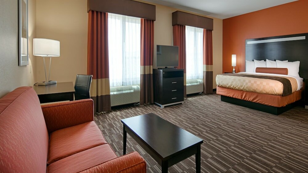 Фото Best Western Plus Desert Poppy Inn