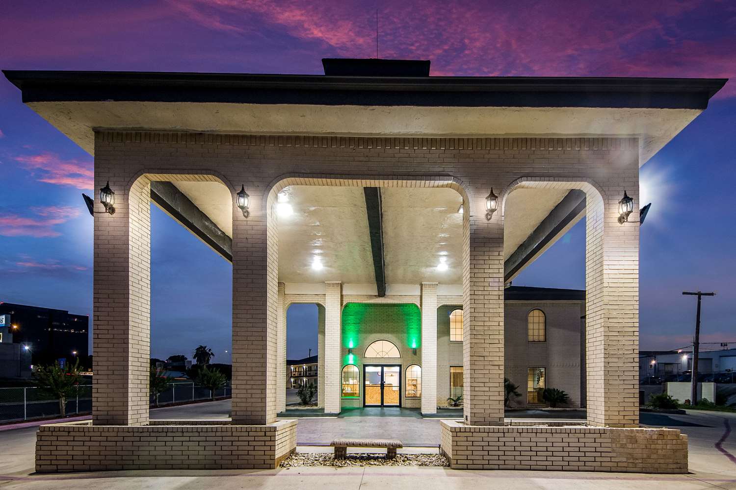 Фото Quality Inn Near Medical Center