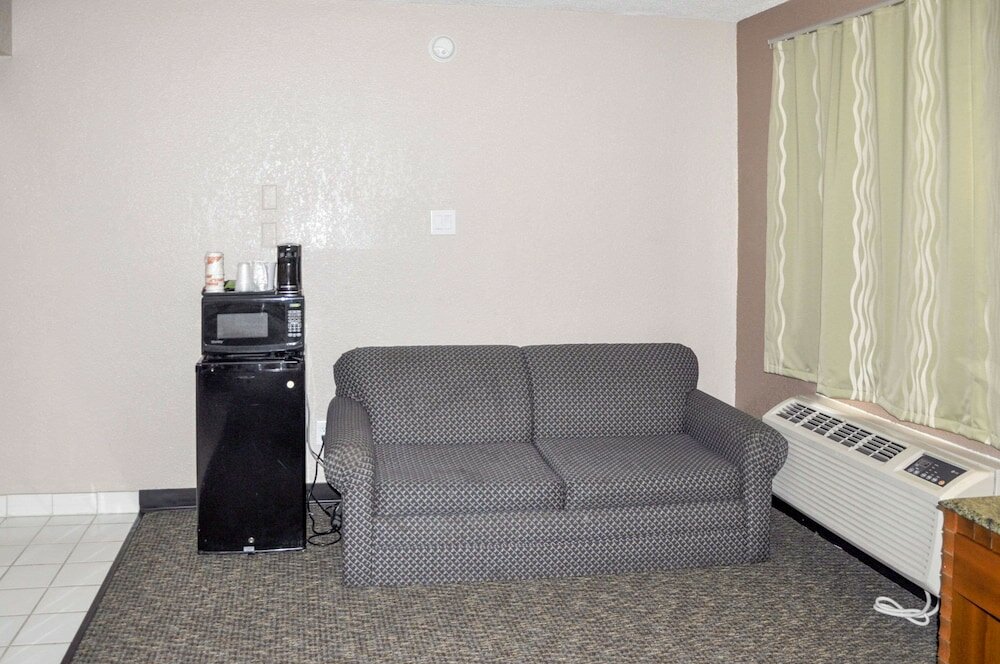 Фото Rodeway Inn Fargo