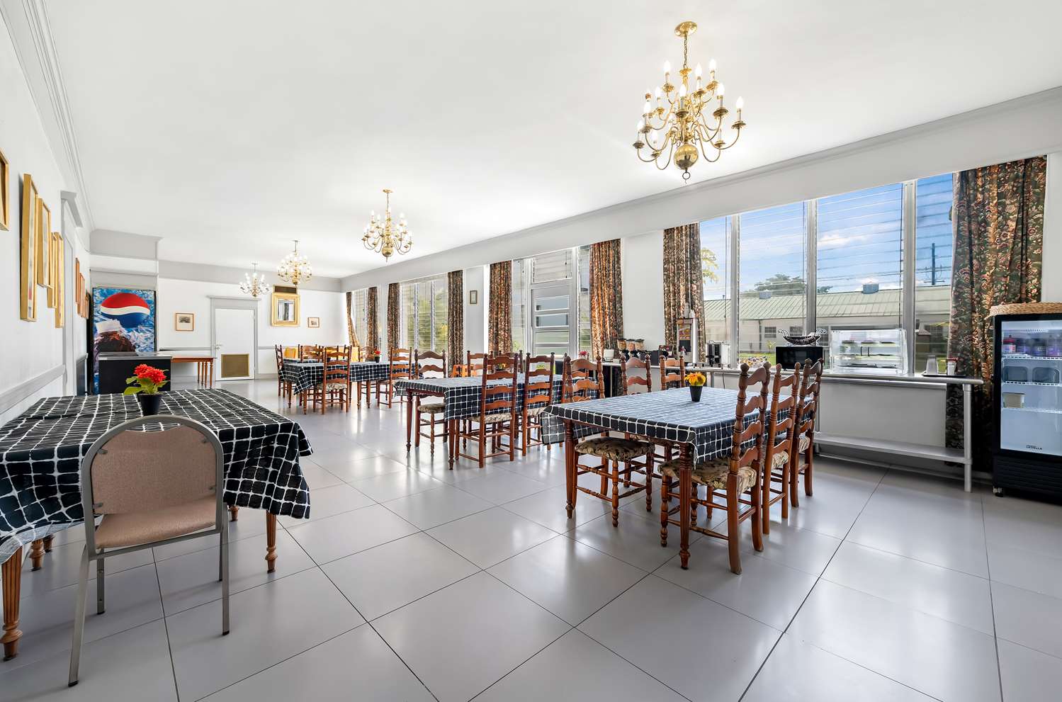 Фото Americas Best Value Inn Historic Clewiston Inn