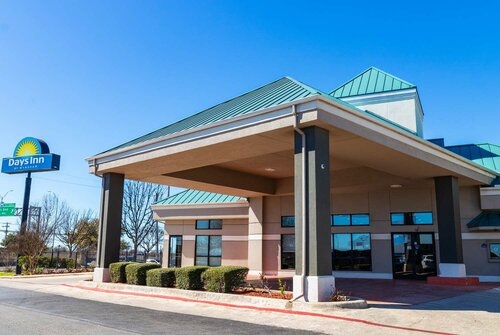 Гостиница Days Inn by Wyndham Central San Antonio Nw Medical Center в Сан-Антонио