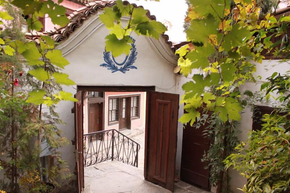 Фото Hotel Alafrangite