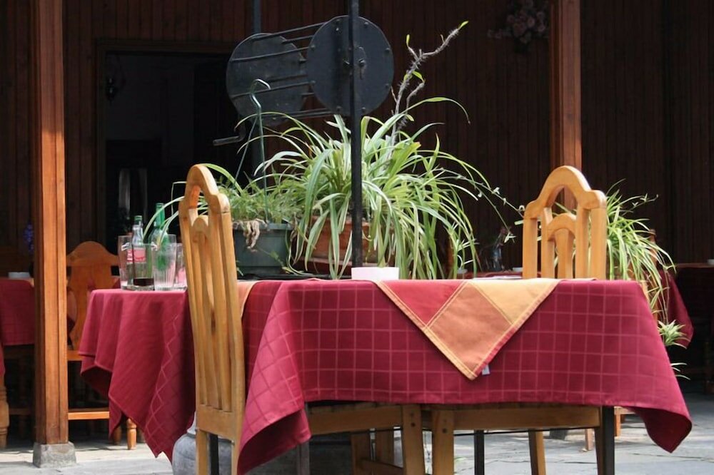 Фото Hotel Alafrangite