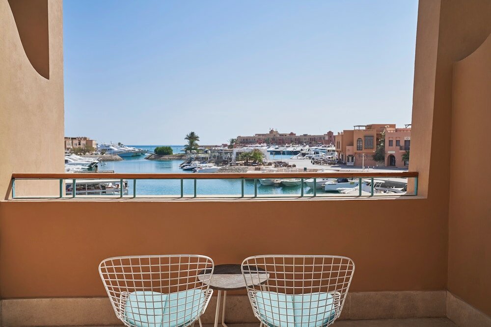 Фото Captain's Inn