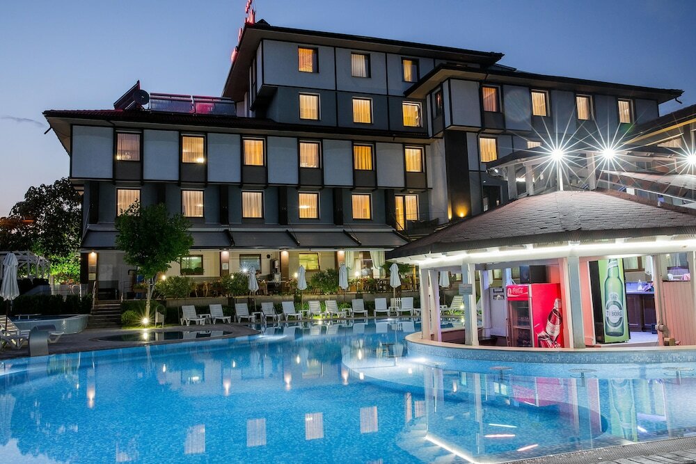 Фото отеля 1