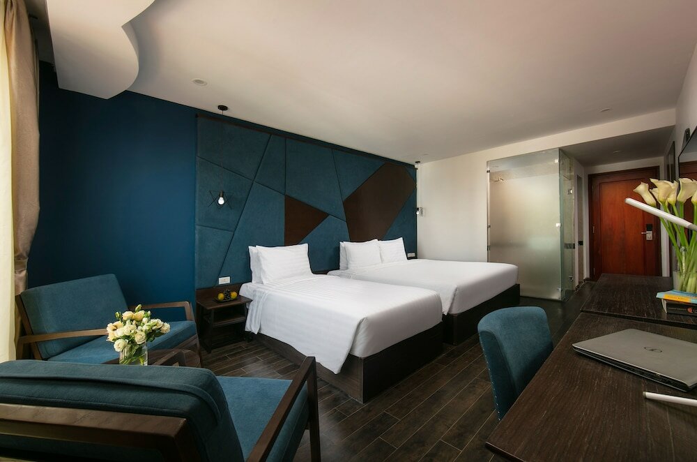 Фото Azalea Parkview Hotel