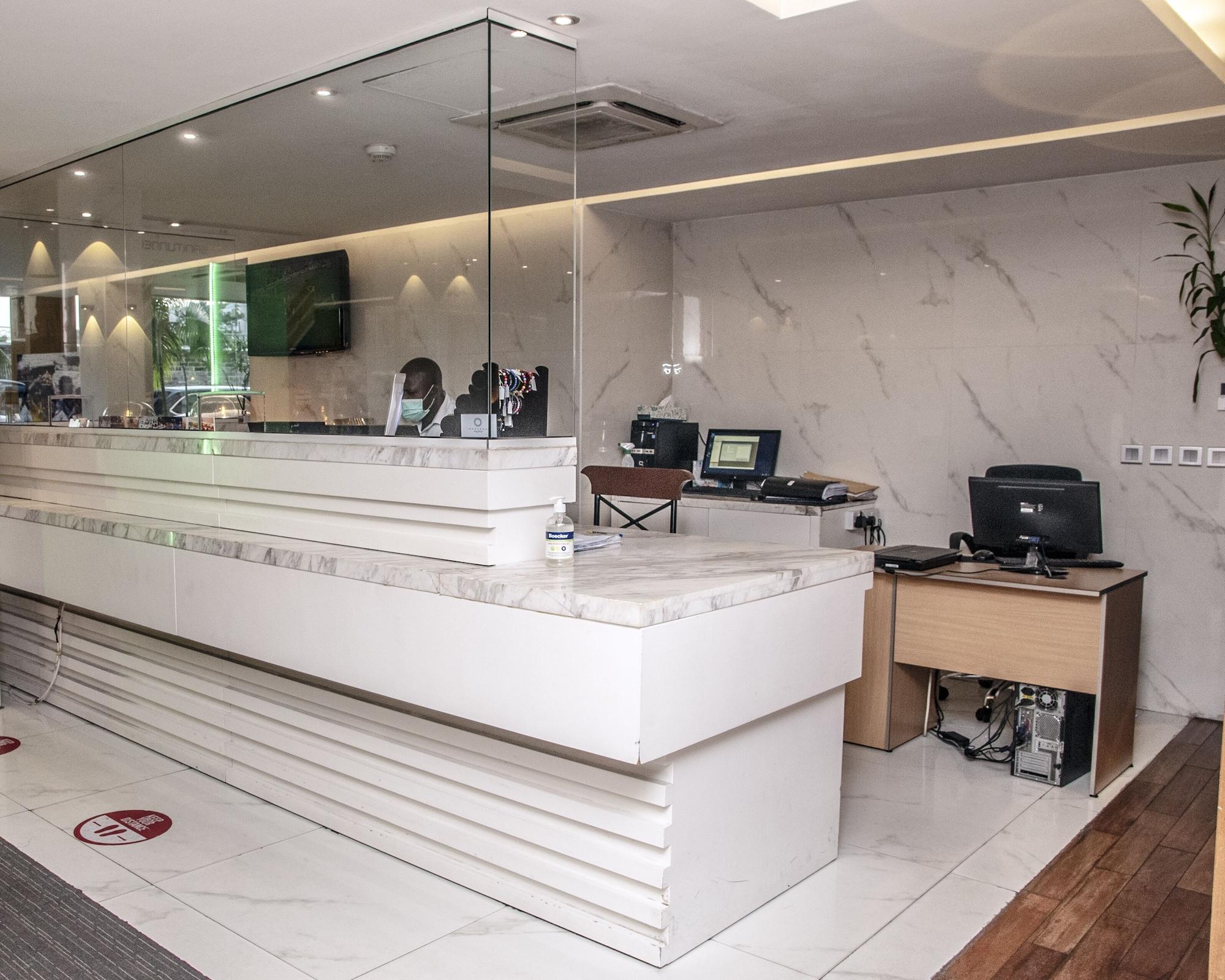 Фото Maroko Bayshore Suites