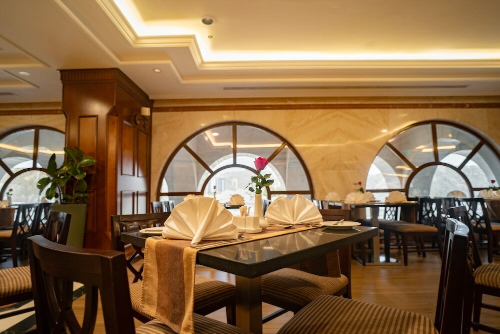 Фото Emaar Royal Hotel