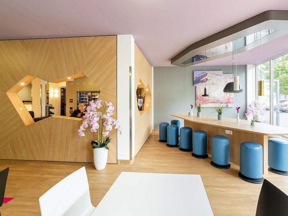 Фото B&b Hotel Düsseldorf-Airport