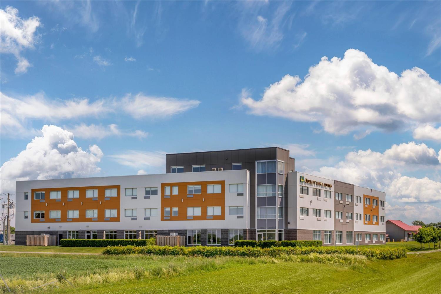 Фото Quality Inn & Suites