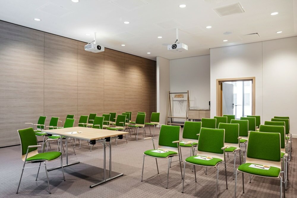 Фото IntercityHotel Karlsruhe