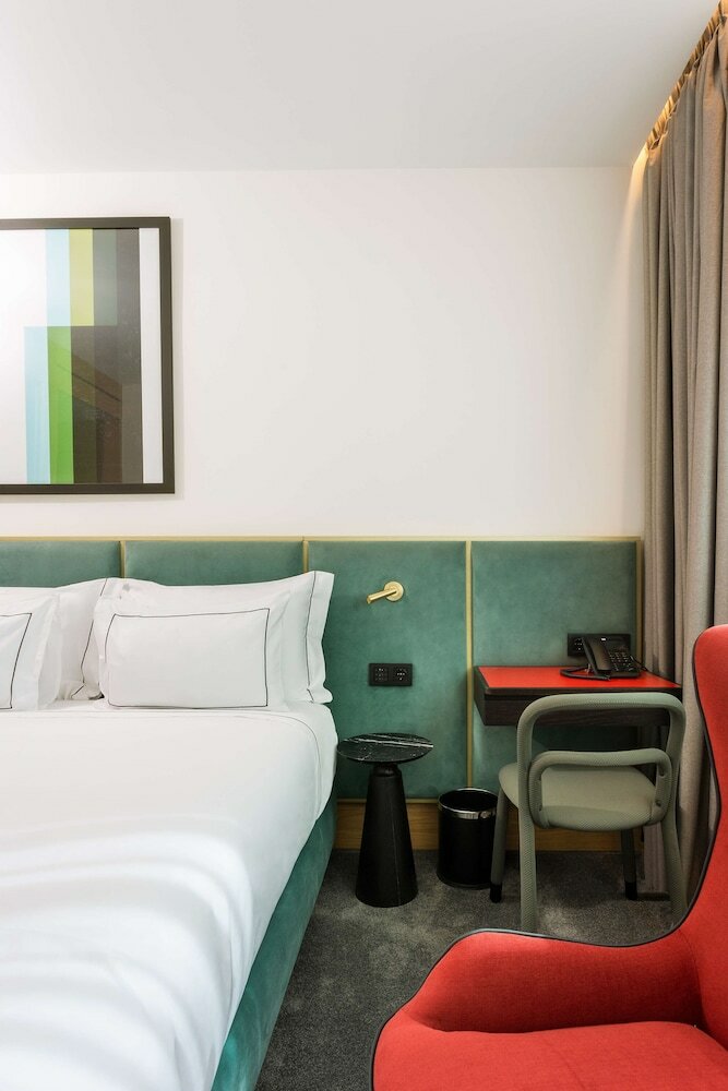 Фото Arts Hotel Porto, Tapestry Collection by Hilton