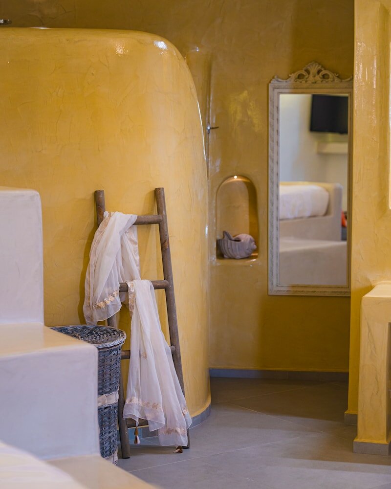 Фото Santoterra Antigua Suites