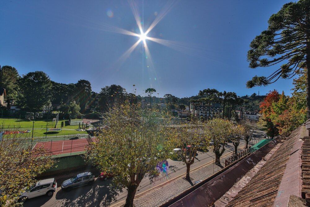 Фото Le Suisse Elegance Hotel