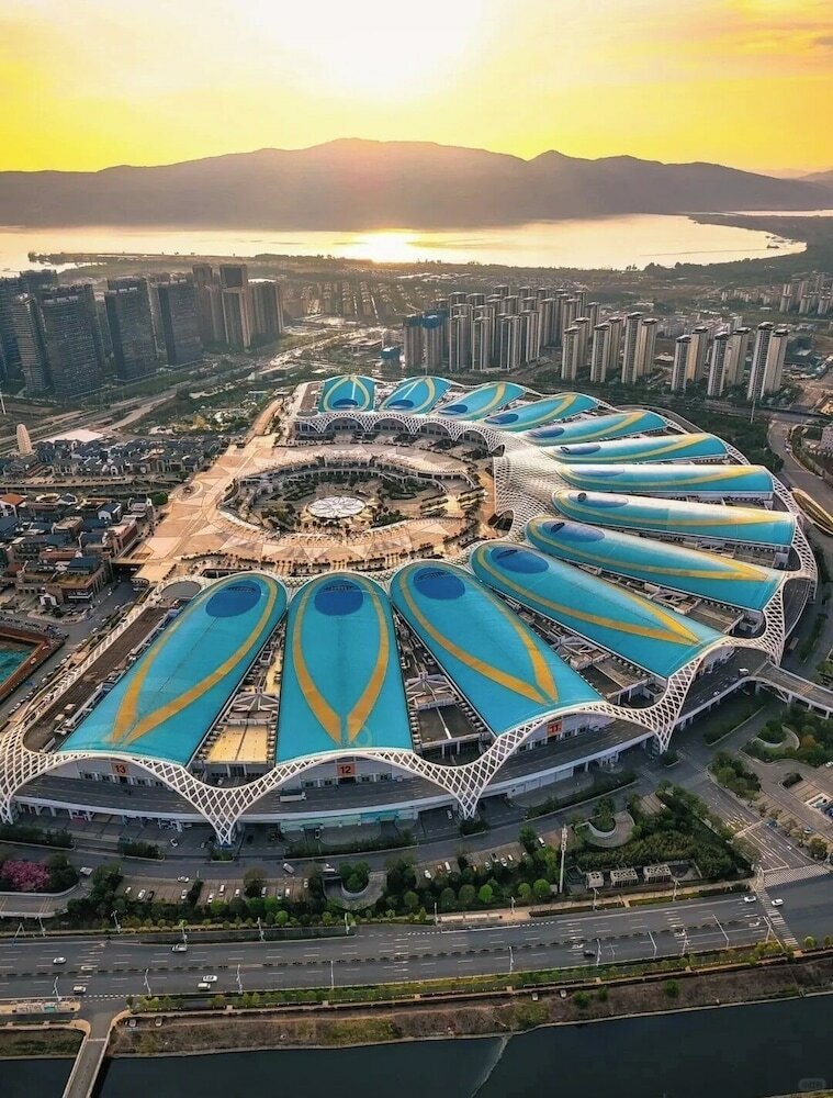 Фото Hilton Garden Inn Kunming Dianchi